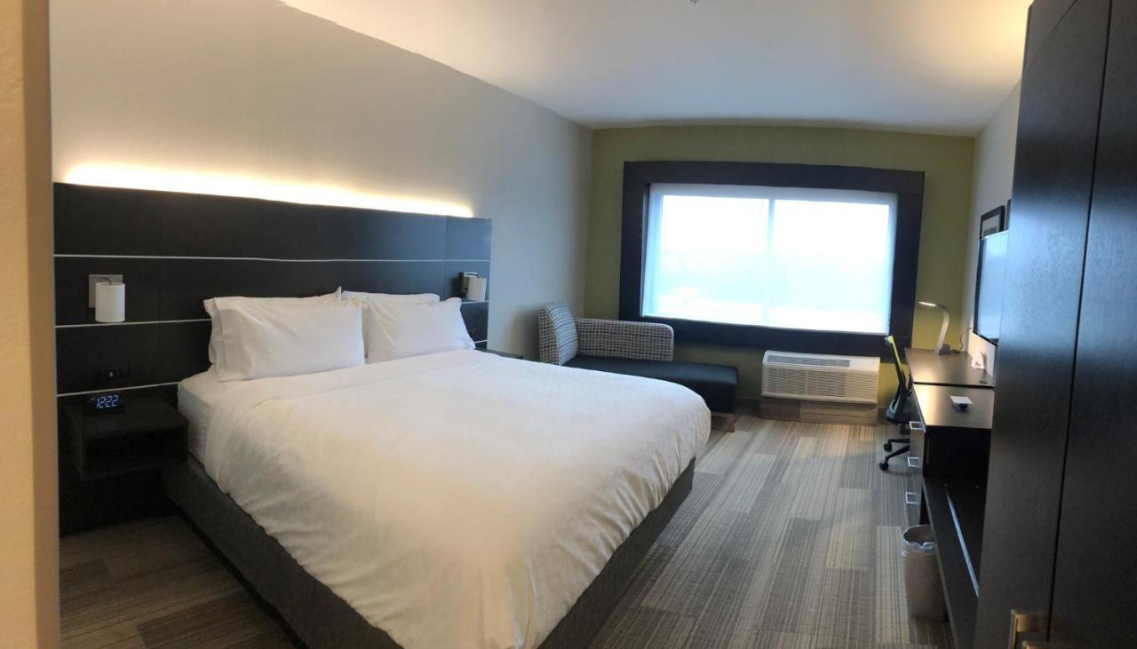 Holiday Inn Express & Suites Warrensburg North By Ihg Esterno foto