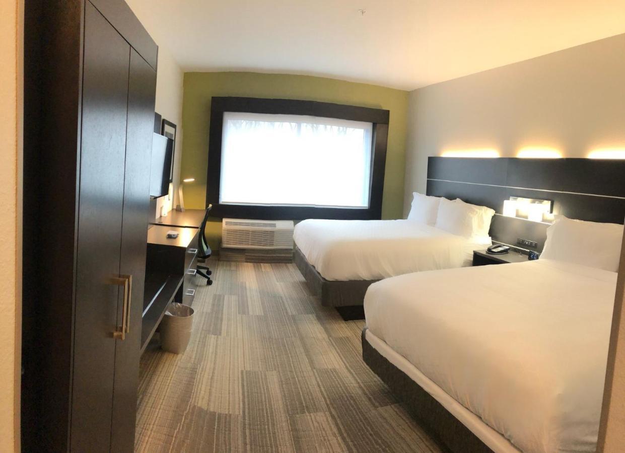 Holiday Inn Express & Suites Warrensburg North By Ihg Esterno foto