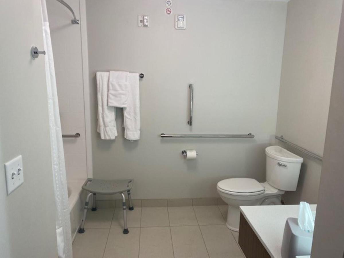 Holiday Inn Express & Suites Warrensburg North By Ihg Esterno foto