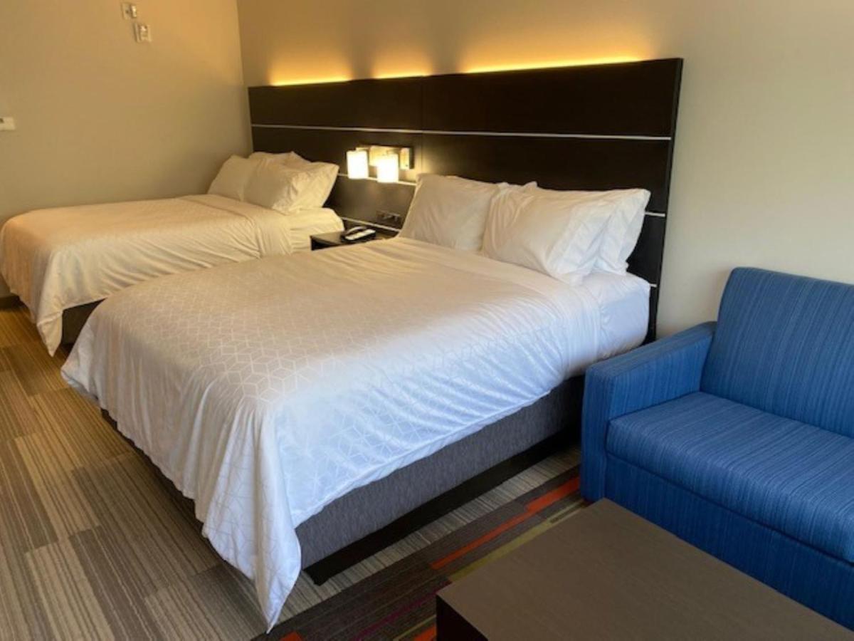 Holiday Inn Express & Suites Warrensburg North By Ihg Esterno foto