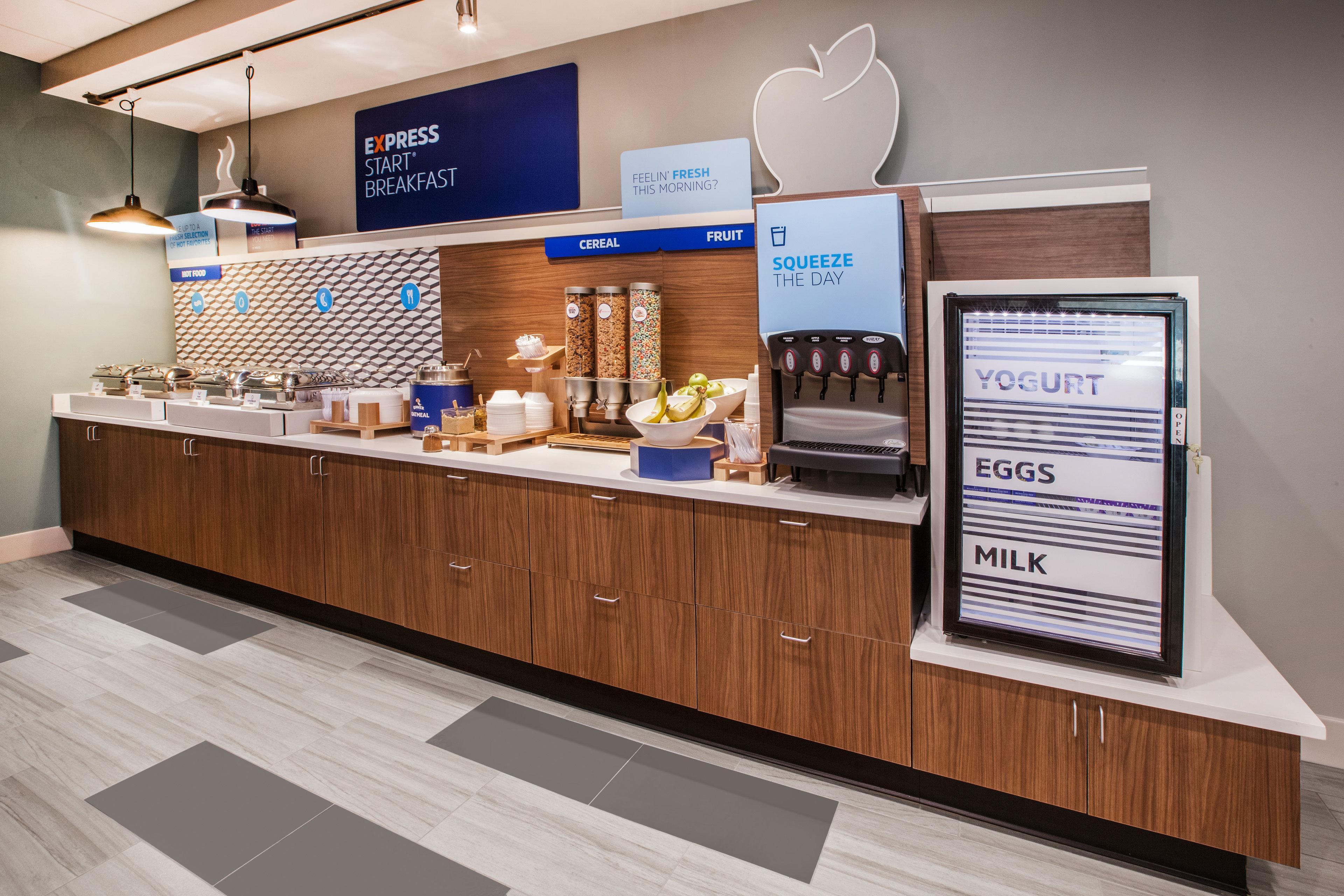 Holiday Inn Express & Suites Warrensburg North By Ihg Esterno foto